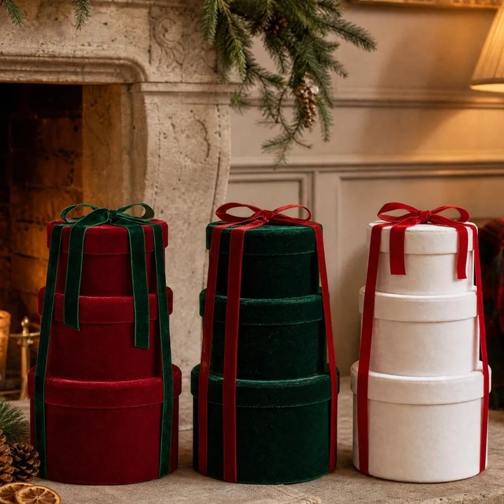 Set of 3 Velvet Round Christmas Gift Boxes – Assorted Sizes