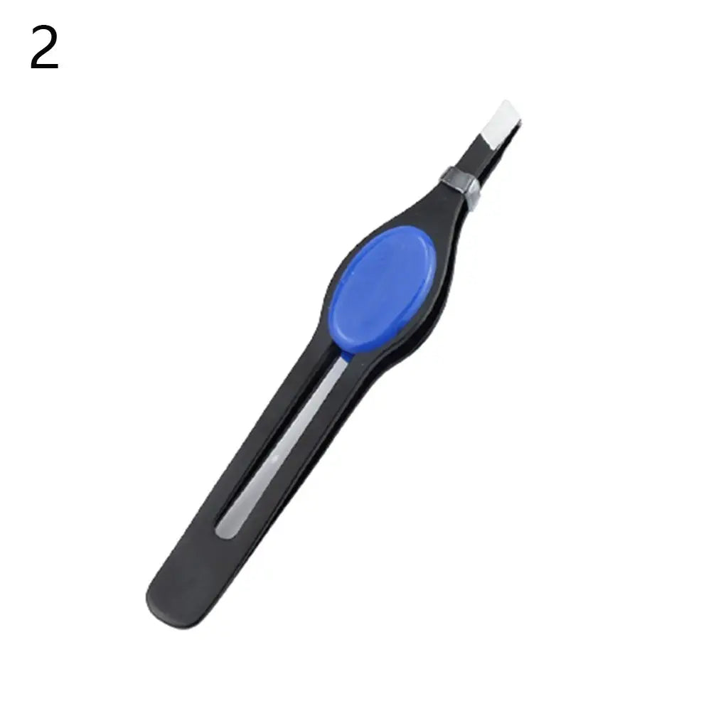 Slanted Stainless Steel Eyebrow Tweezer – Precision Hair Removal