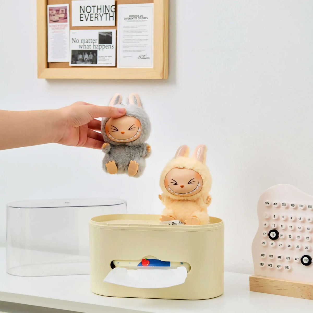 Collectible Figure Display Case – Clear Dustproof Tissue Box