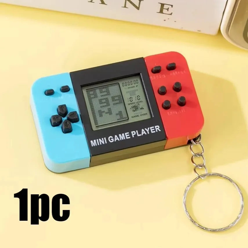 Mini Tetris Game Keychain – Classic Handheld Electronic Console