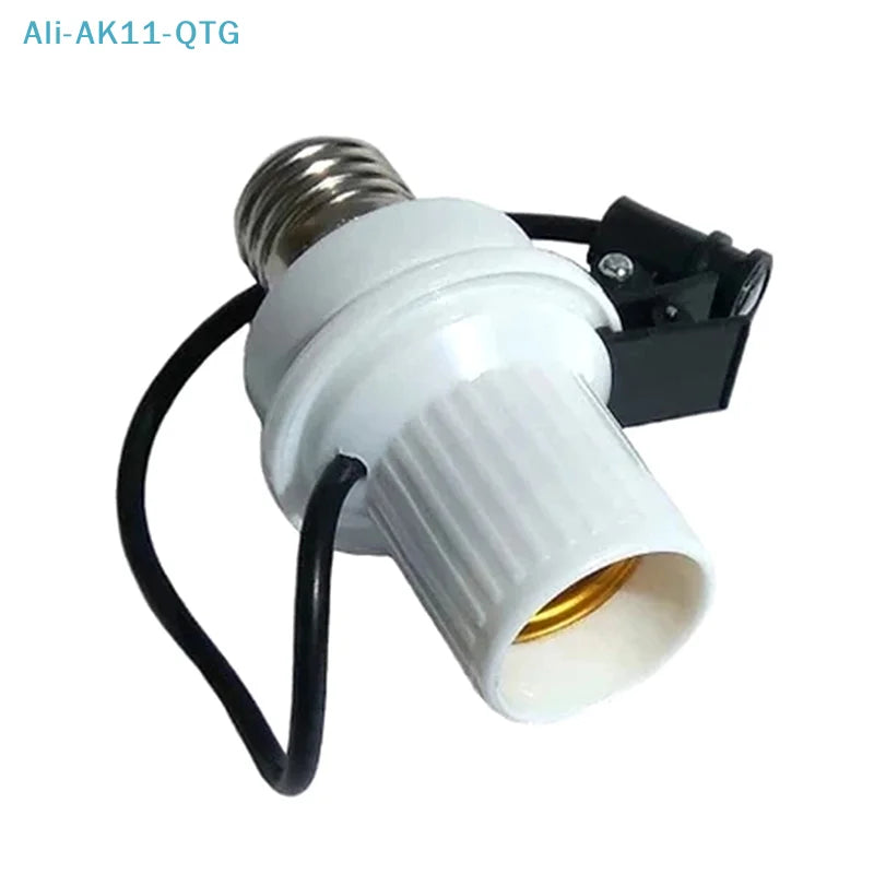 Dusk-to-Dawn Light Sensor Fitting – Auto On/Off Socket Adapter