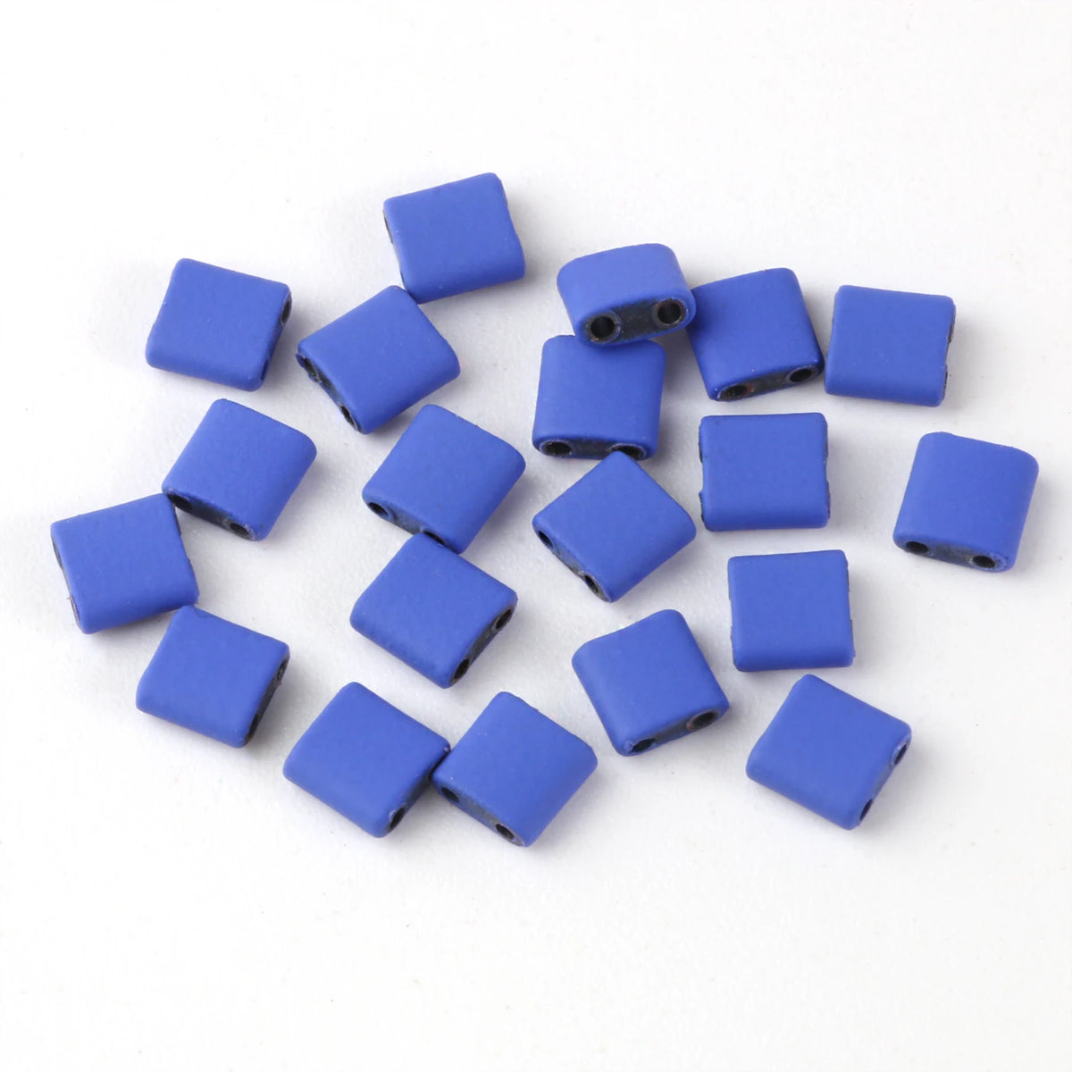Rectangle Two-Hole Hematite Beads 5x5x2mm – DIY Jewelry Making