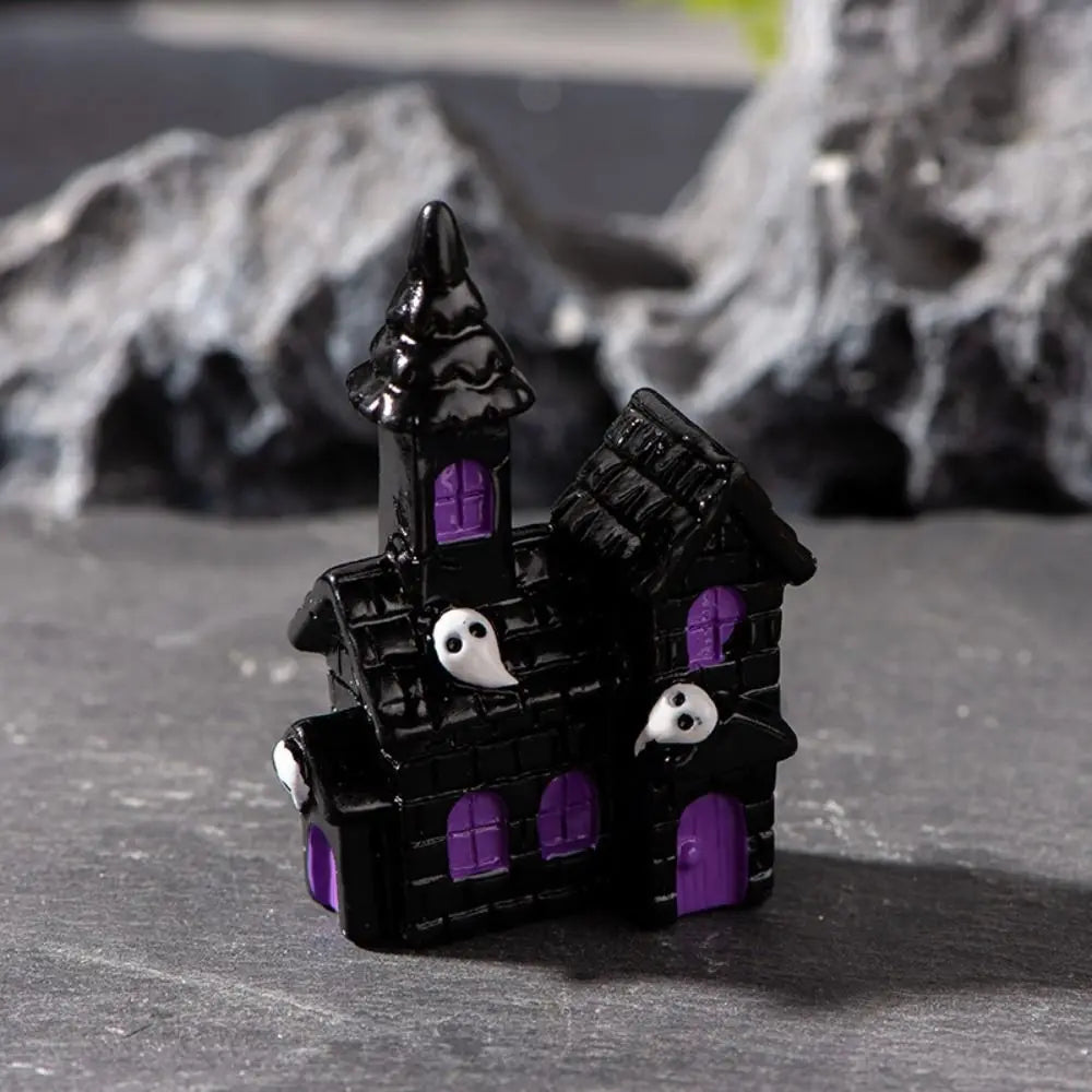 Mini Halloween Resin Figurines – Skull Pumpkin Castle Ornaments
