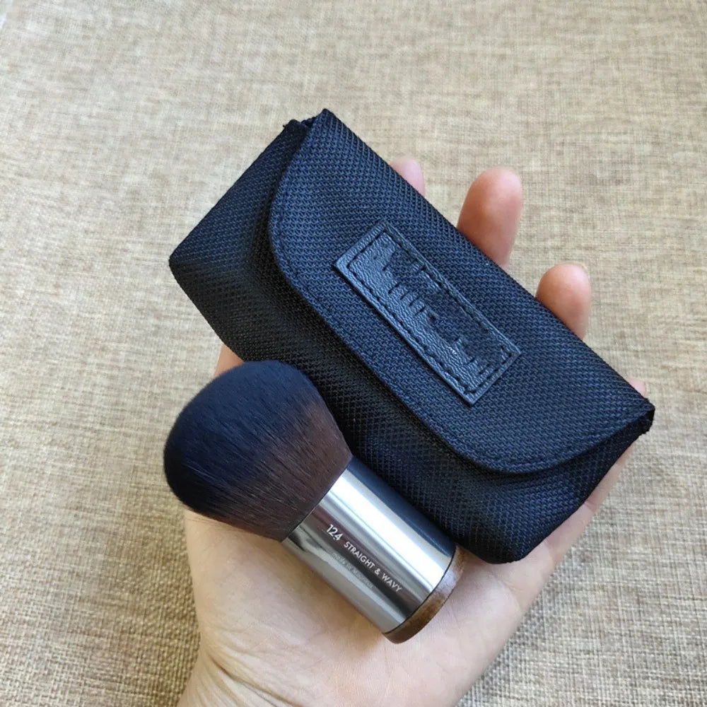 Round Head Buffing Foundation Brush – Wood Handle & Free Bag