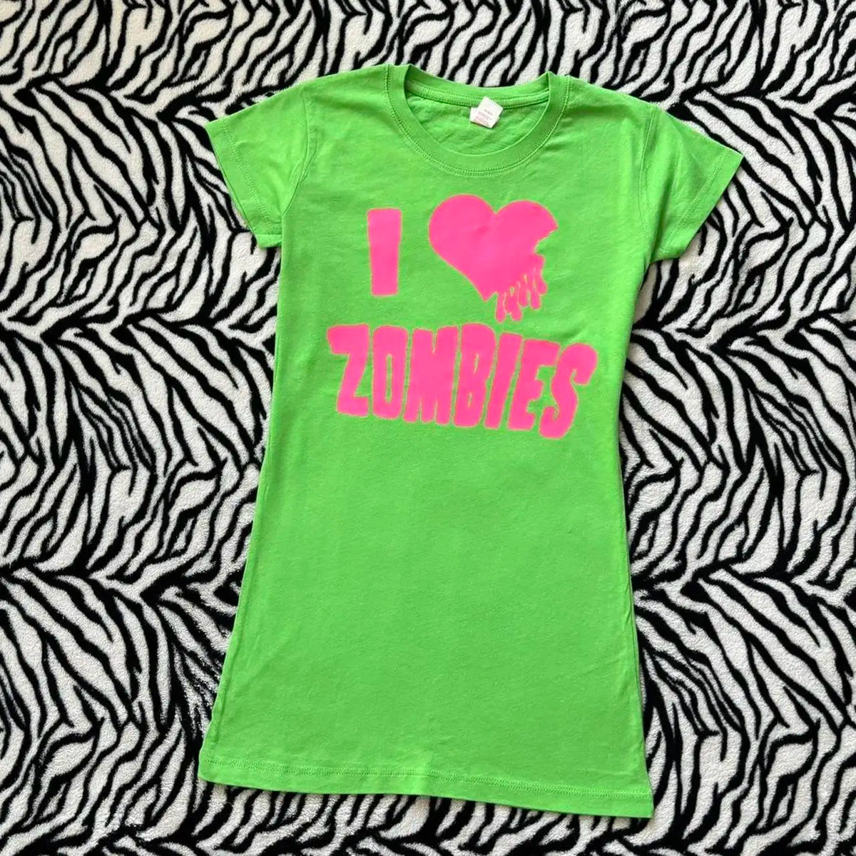 Y2K Graphic Tee – Harajuku Goth Kawaii Aesthetic Top Women