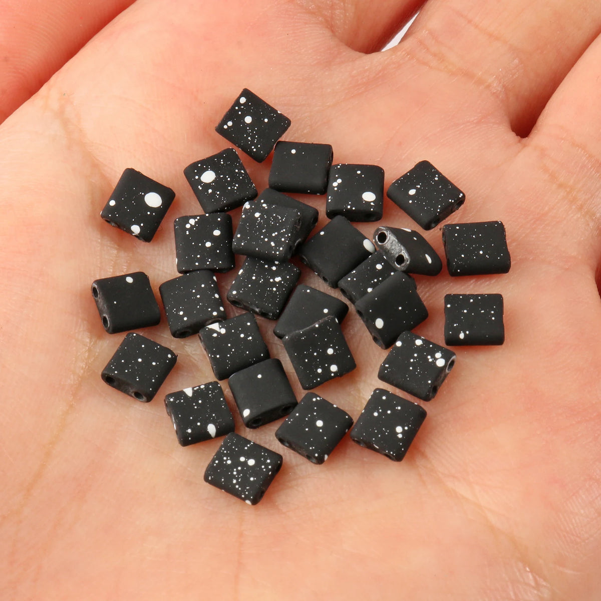 Rectangle Two-Hole Hematite Beads 5x5x2mm – DIY Jewelry Making