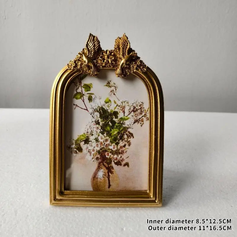 Vintage Gold Resin Oval Photo Frame – Desk & Wall Display