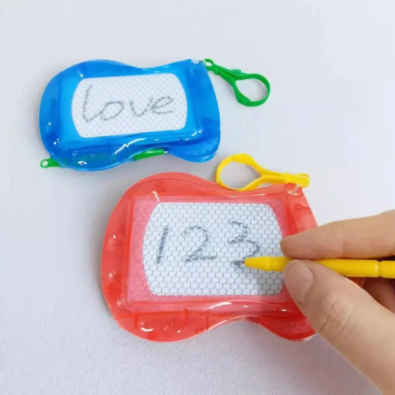 Mini Magnetic Drawing Board Keychain – Erasable Doodle Pad