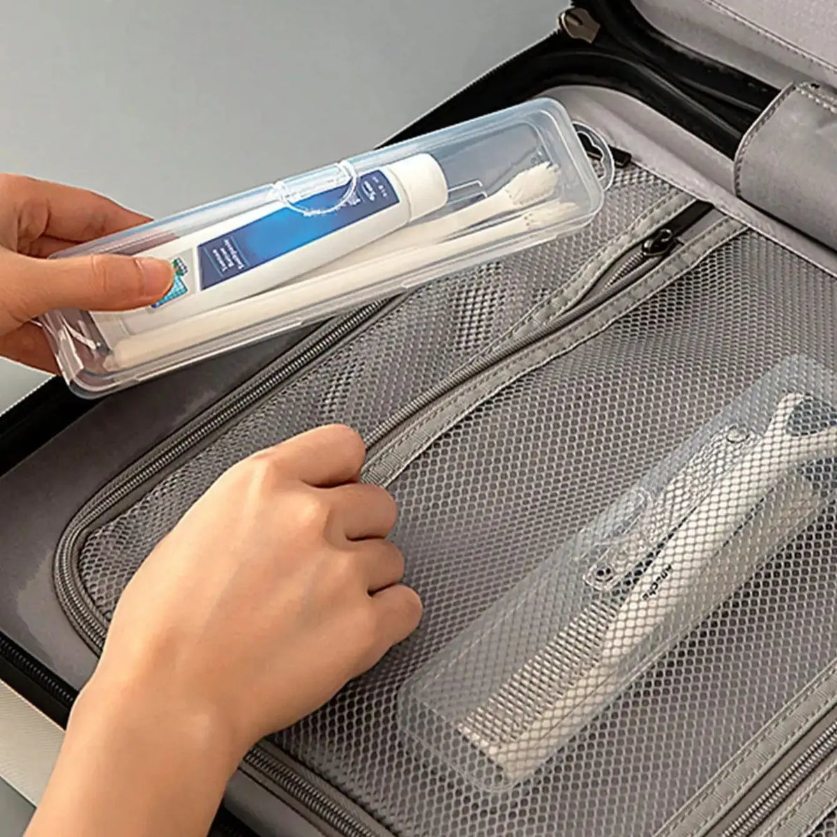 Portable Transparent Toothbrush Travel Case – Flip Storage Box
