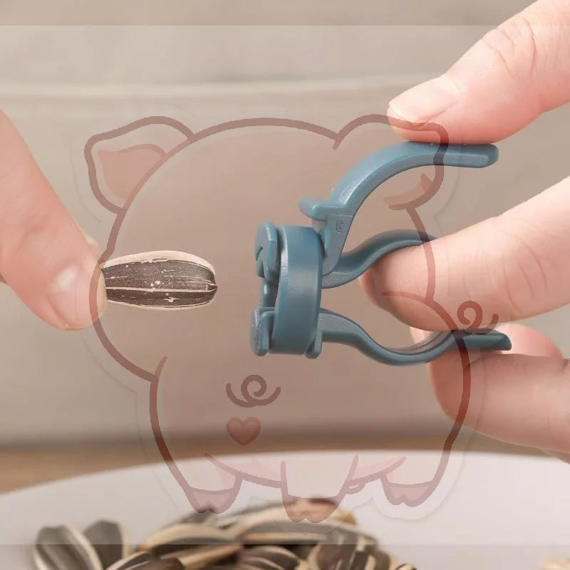 Sunflower Seed Peeler – Finger-Mount BPA-Free Shelling Tool