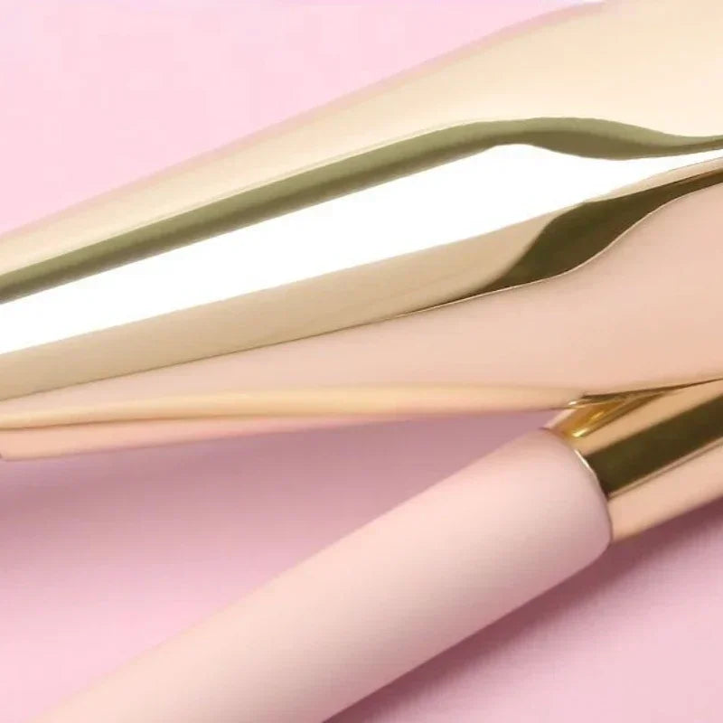 Oblique Head Foundation & Concealer Brush – Face Makeup Tool