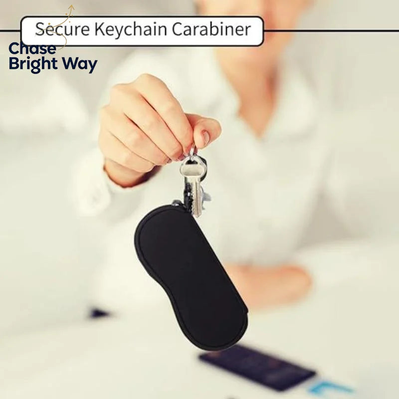 Neoprene Glasses Pouch with Carabiner – Scratch-Resistant Case