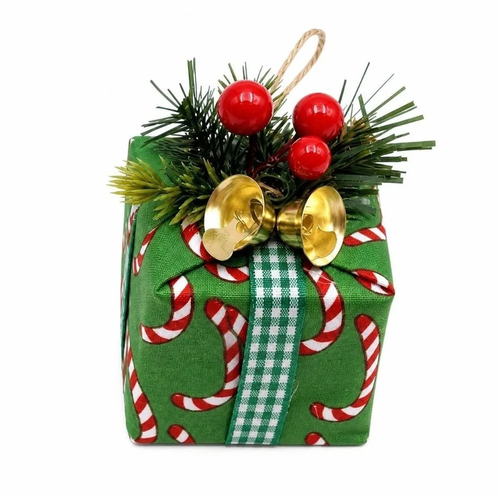 Mini Plaid Christmas Gift Box Ornament – Pine Berry Hanging